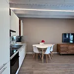 Daire La Casa Ai Laghetti
