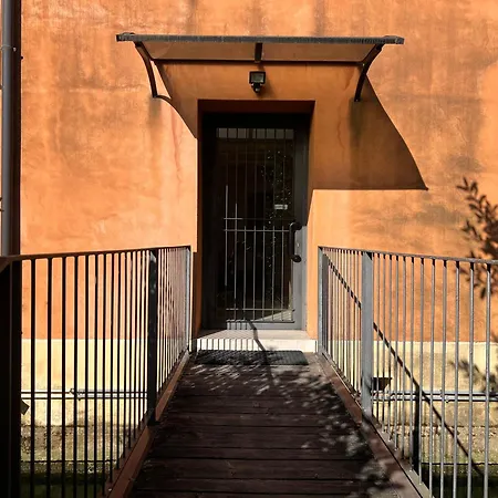 La Casa Ai Laghetti アパート