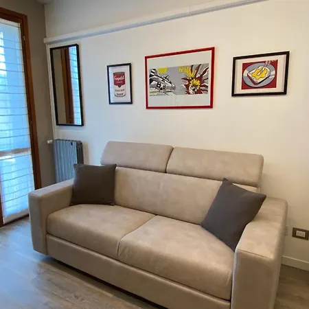 La Casa Ai Laghetti شقة